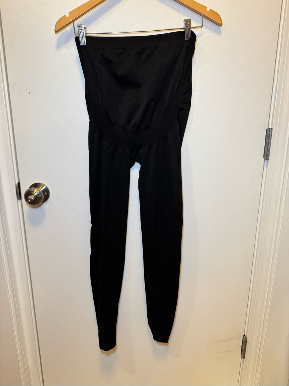 High-Waist Black Maternity Leggings with Supportive Panel - Picture 1 of 4